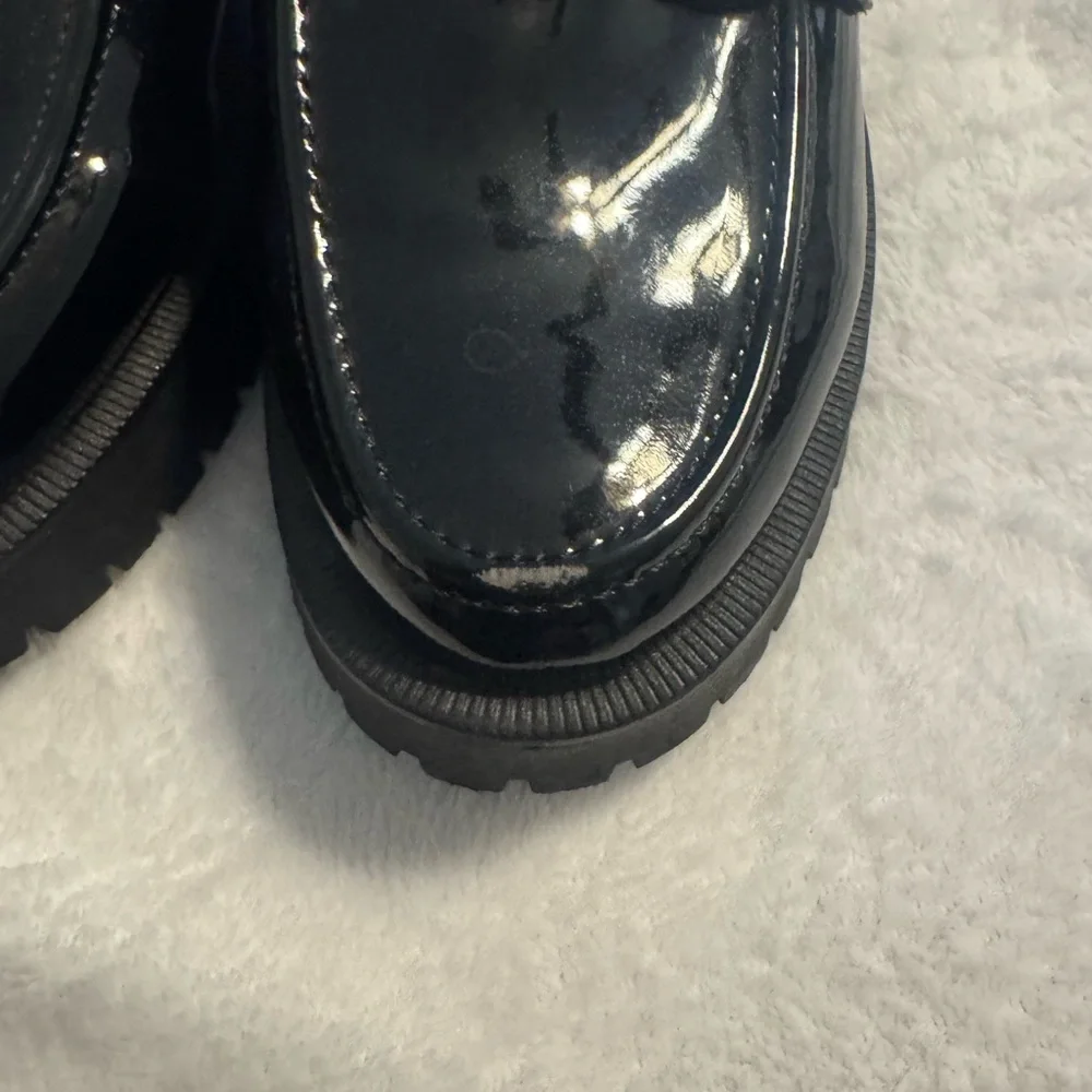 Sam & Libby Black Loafers with Gold Chain Detail - Picture 2 of 6